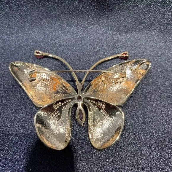 Butterfly Brooch - Picture 11 of 12